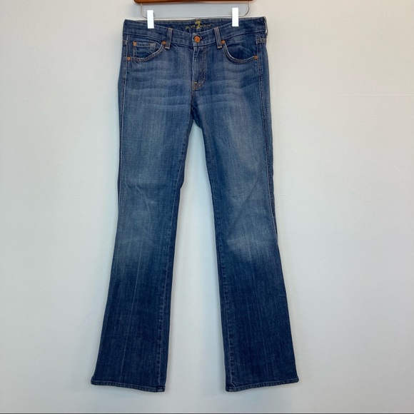 7 For All Mankind Denim - 7 for All Mankind	Bootcut Jean A Pocket (29)
